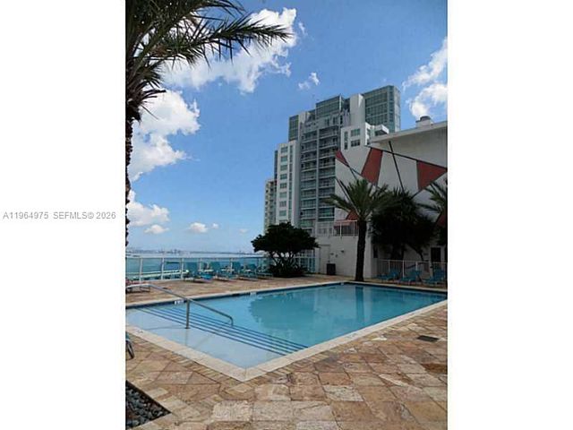 133 NE 2 AV 3117, Miami, FL 33132