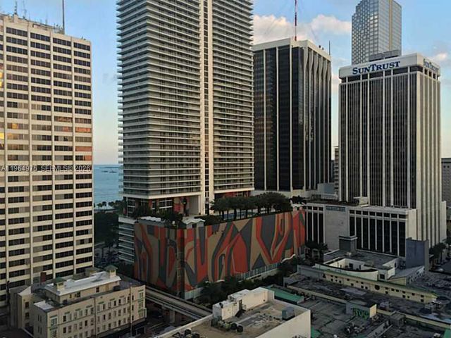 133 NE 2 AV 3117, Miami, FL 33132