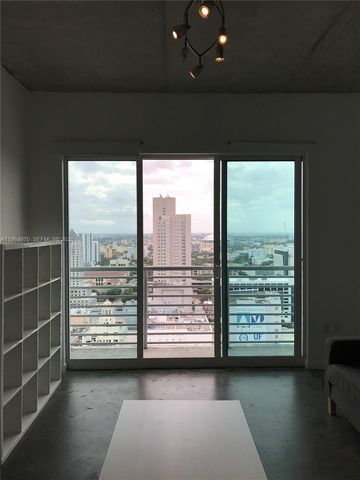 133 NE 2 AV 3117, Miami, FL 33132