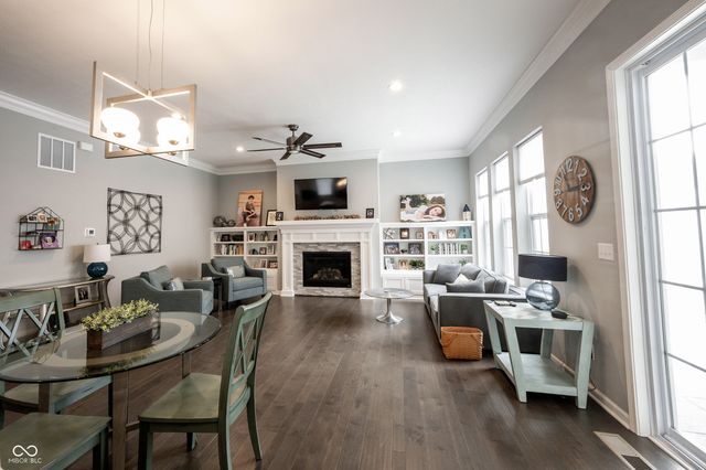 1904 Ponsonby Drive, Westfield, IN 46074