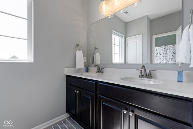 1904 Ponsonby Drive, Westfield, IN 46074