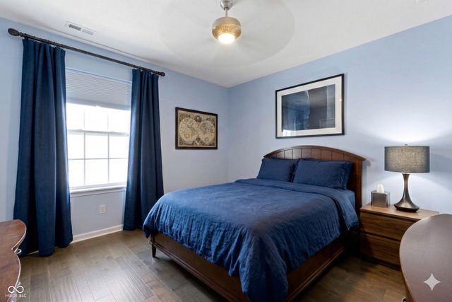 1904 Ponsonby Drive, Westfield, IN 46074