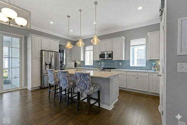 1904 Ponsonby Drive, Westfield, IN 46074