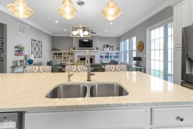 1904 Ponsonby Drive, Westfield, IN 46074