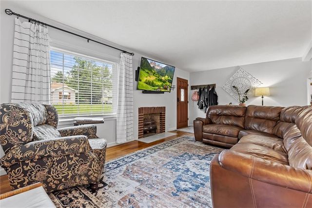 111 Northview Drive, Excelsior Springs, MO 64024