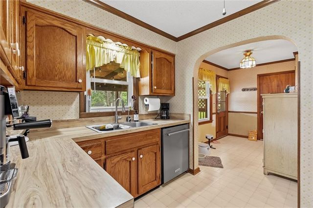111 Northview Drive, Excelsior Springs, MO 64024