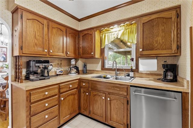 111 Northview Drive, Excelsior Springs, MO 64024
