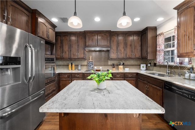 2122 Tower Drive, Moody, TX 76557