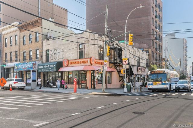 27-01 21 Street 2nd Floor, Astoria, NY 11102