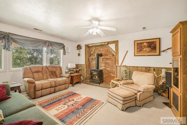 438 S 900 W, Blackfoot, ID 83221