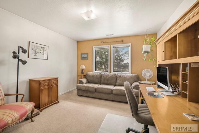 438 S 900 W, Blackfoot, ID 83221