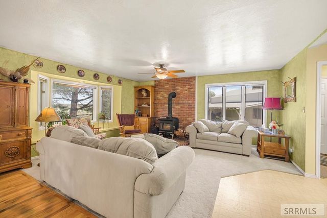 438 S 900 W, Blackfoot, ID 83221