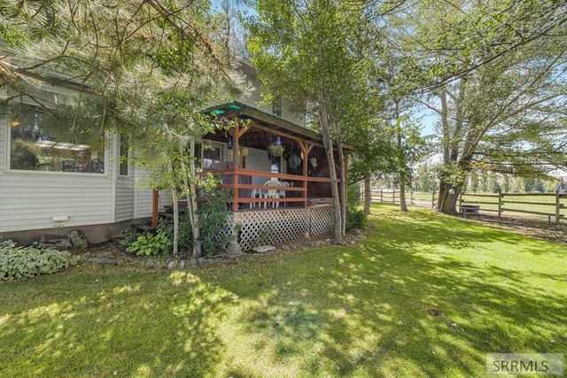 438 S 900 W, Blackfoot, ID 83221