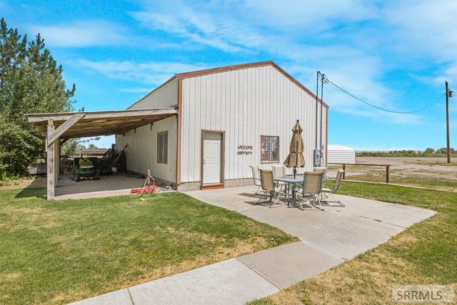 438 S 900 W, Blackfoot, ID 83221