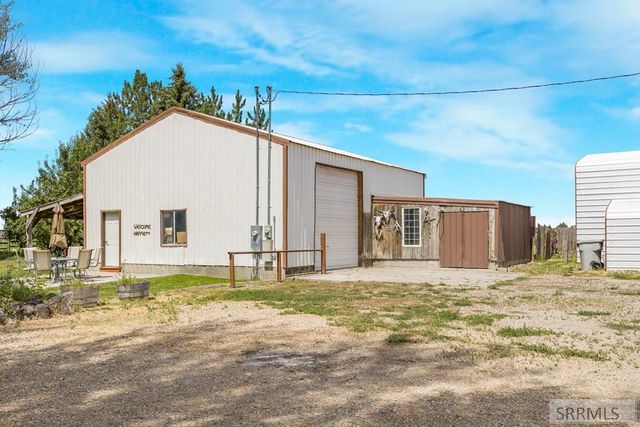 438 S 900 W, Blackfoot, ID 83221