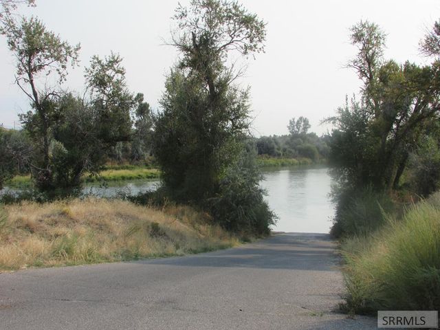 438 S 900 W, Blackfoot, ID 83221