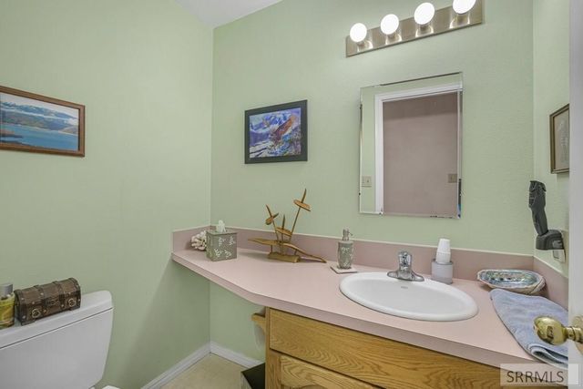 438 S 900 W, Blackfoot, ID 83221