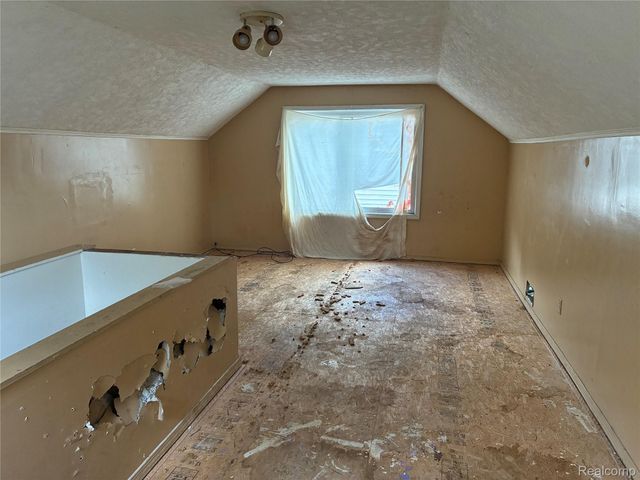 16011 Tacoma Street, Detroit, MI 48205