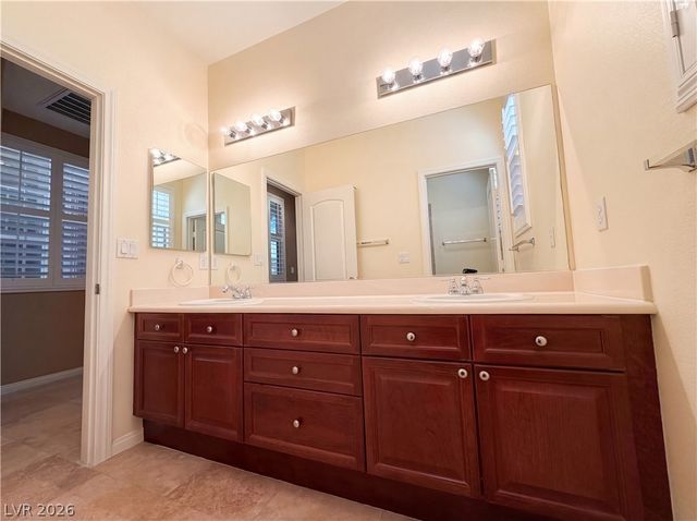 6504 Gilded Flicker Street, North Las Vegas, NV 89084