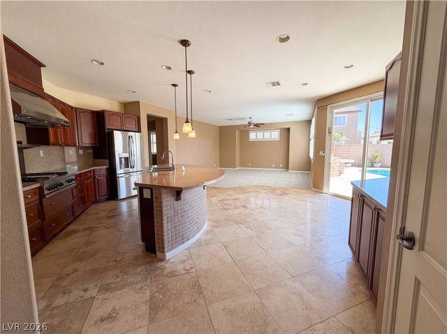 6504 Gilded Flicker Street, North Las Vegas, NV 89084