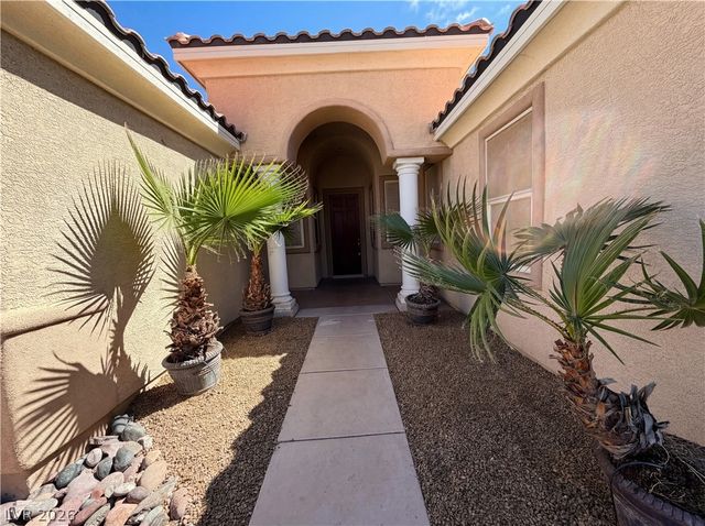 6504 Gilded Flicker Street, North Las Vegas, NV 89084