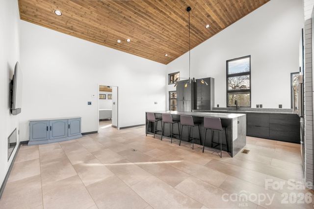 438 Country Club Acres Drive, Shelby, NC 28150