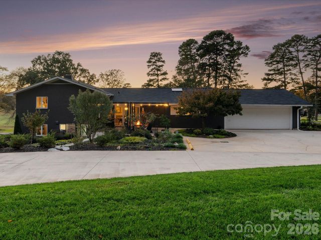 438 Country Club Acres Drive, Shelby, NC 28150