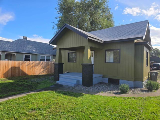 2208 E Sharp Ave, Spokane, WA 99202 property photo