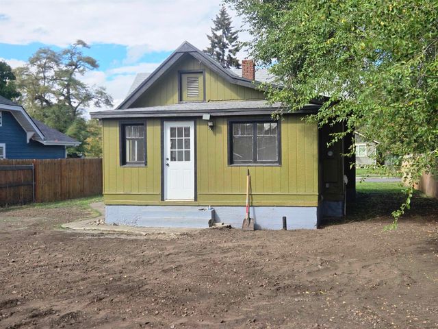 2208 E Sharp Ave, Spokane, WA 99202