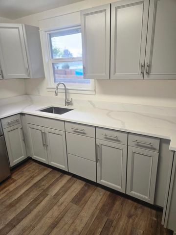 2208 E Sharp Ave, Spokane, WA 99202