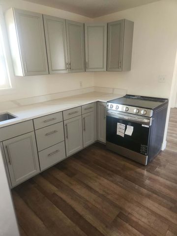 2208 E Sharp Ave, Spokane, WA 99202