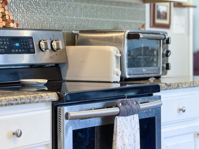 35 DEVONSHIRE CT, Fishersville, VA 22939