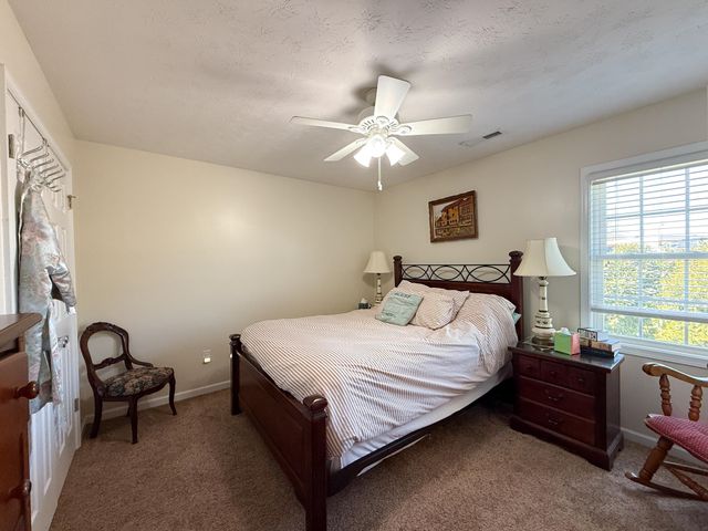 35 DEVONSHIRE CT, Fishersville, VA 22939