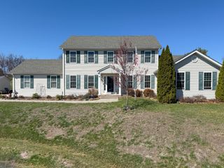 35 DEVONSHIRE CT, Fishersville, VA 22939