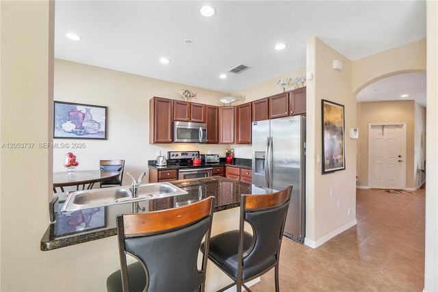 2851 W Prospect Rd 1307, Tamarac, FL 33309