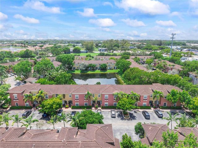 2851 W Prospect Rd 1307, Tamarac, FL 33309