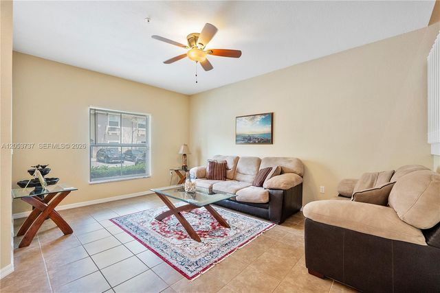 2851 W Prospect Rd 1307, Tamarac, FL 33309