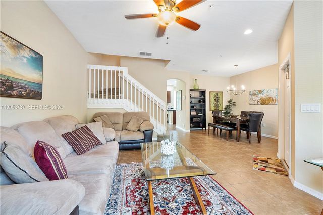 2851 W Prospect Rd 1307, Tamarac, FL 33309