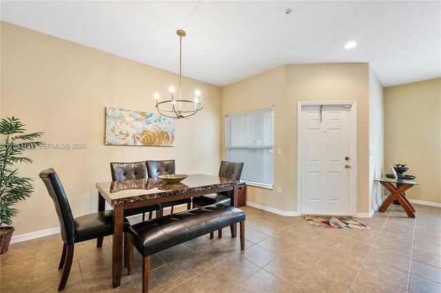 2851 W Prospect Rd 1307, Tamarac, FL 33309