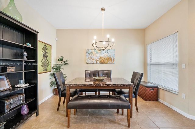 2851 W Prospect Rd 1307, Tamarac, FL 33309