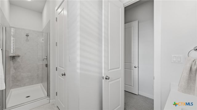 1323 Academy Oaks Drive, San Marcos, TX 78666