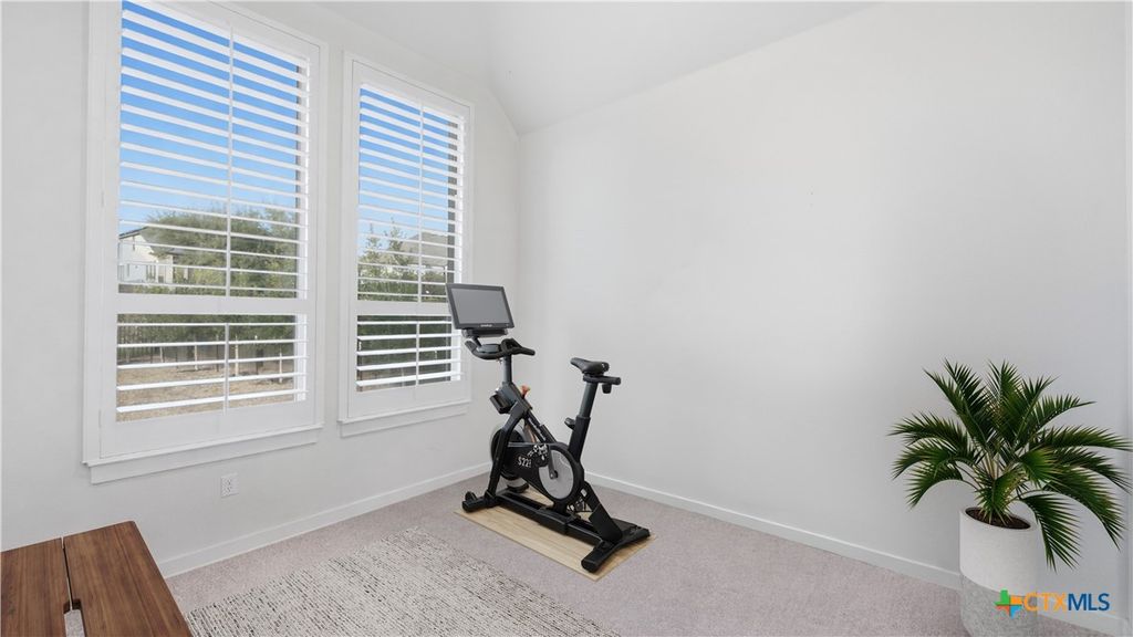 Image 35 of property listing at 1323 Academy Oaks Drive, San Marcos, TX 78666