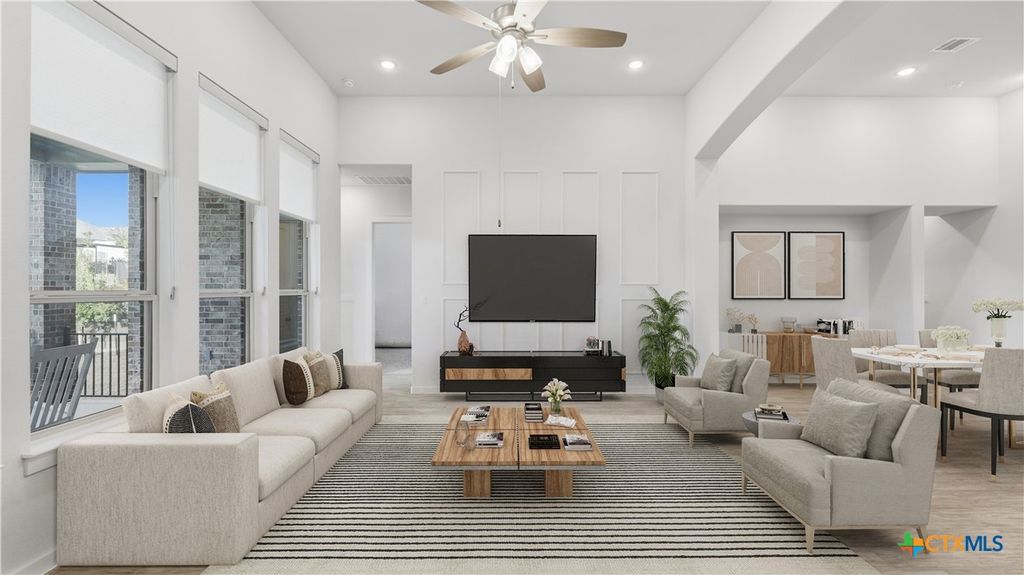Image 7 of property listing at 1323 Academy Oaks Drive, San Marcos, TX 78666