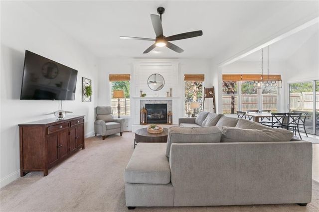 21081 W 224th Street, Spring Hill, KS 66083