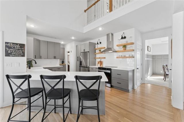 21081 W 224th Street, Spring Hill, KS 66083