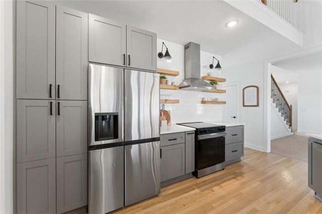 21081 W 224th Street, Spring Hill, KS 66083