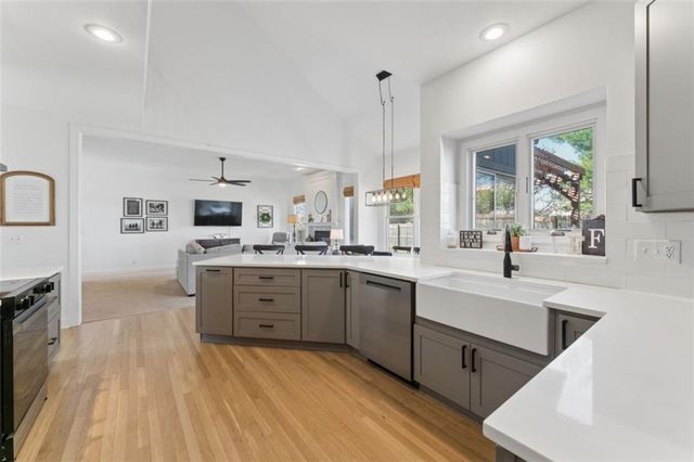 21081 W 224th Street, Spring Hill, KS 66083