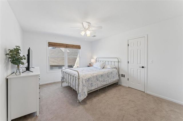 21081 W 224th Street, Spring Hill, KS 66083