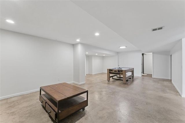 21081 W 224th Street, Spring Hill, KS 66083