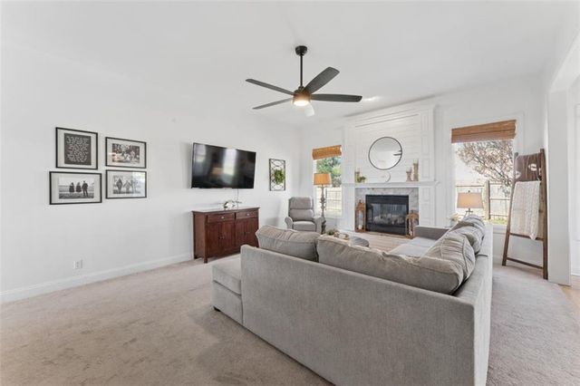 21081 W 224th Street, Spring Hill, KS 66083